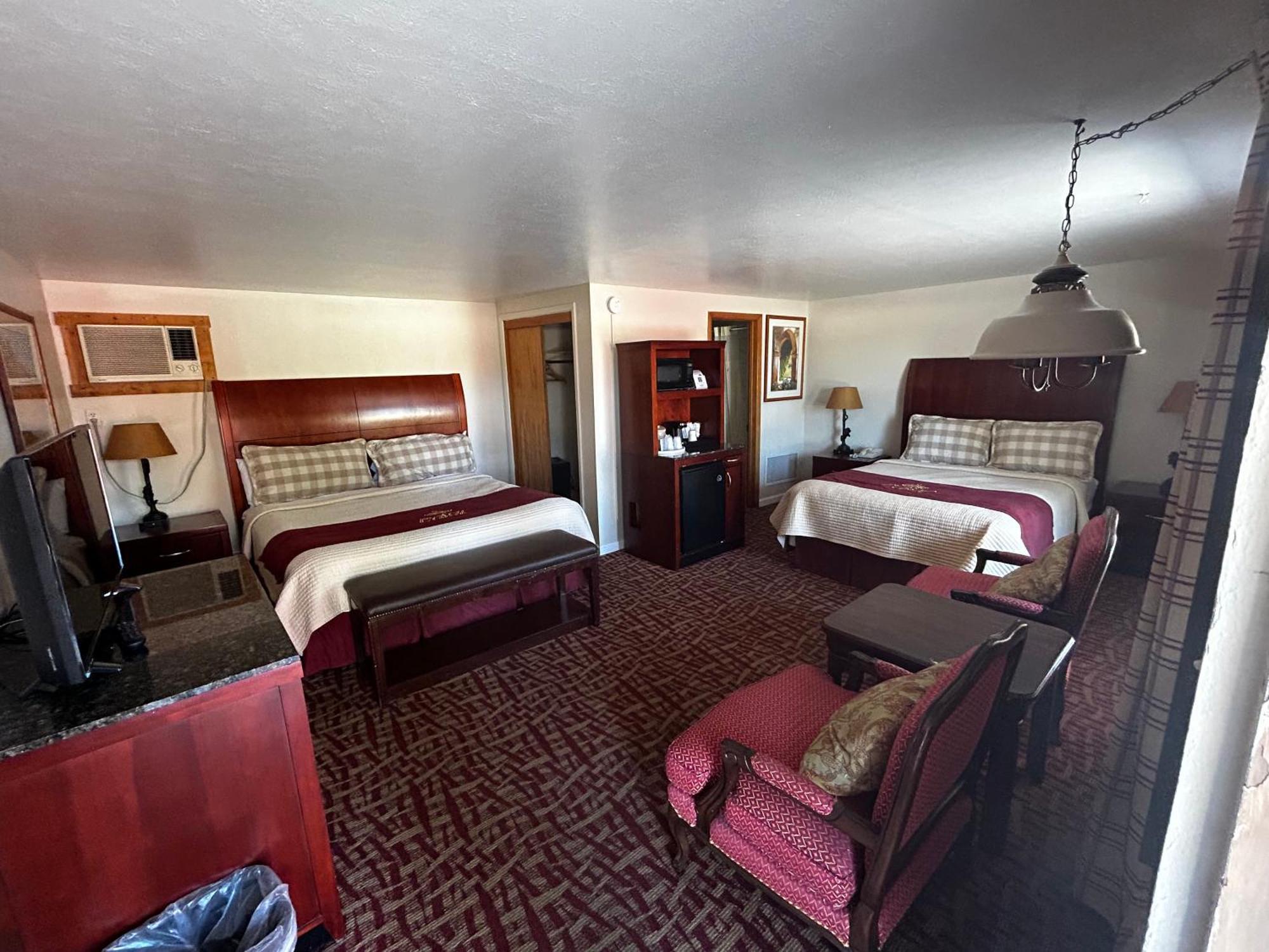 Rainbow Lodge And Inn Colorado Springs Exterior photo